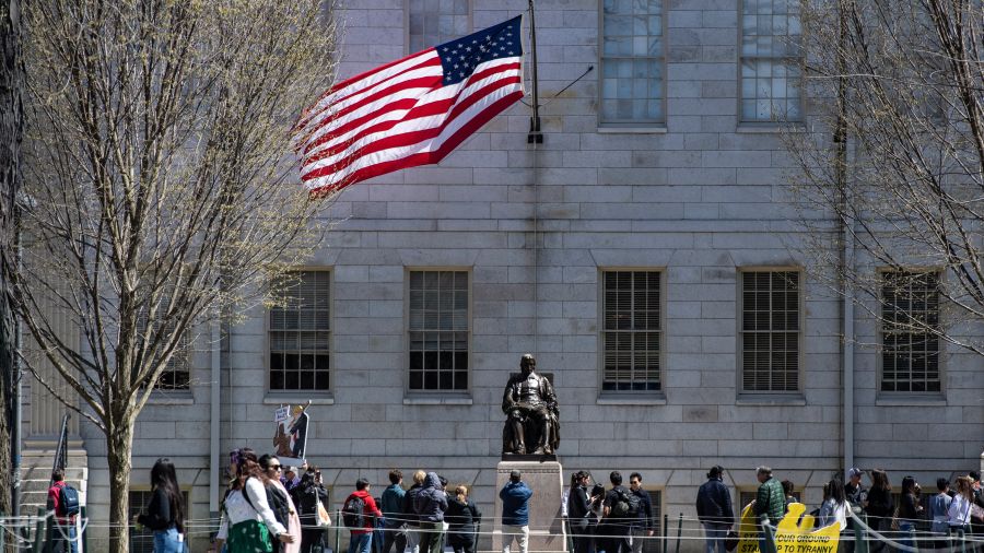 Harvard perd le droit d'accueillir des étudiants étrangers sur décision de l'administration Trump
