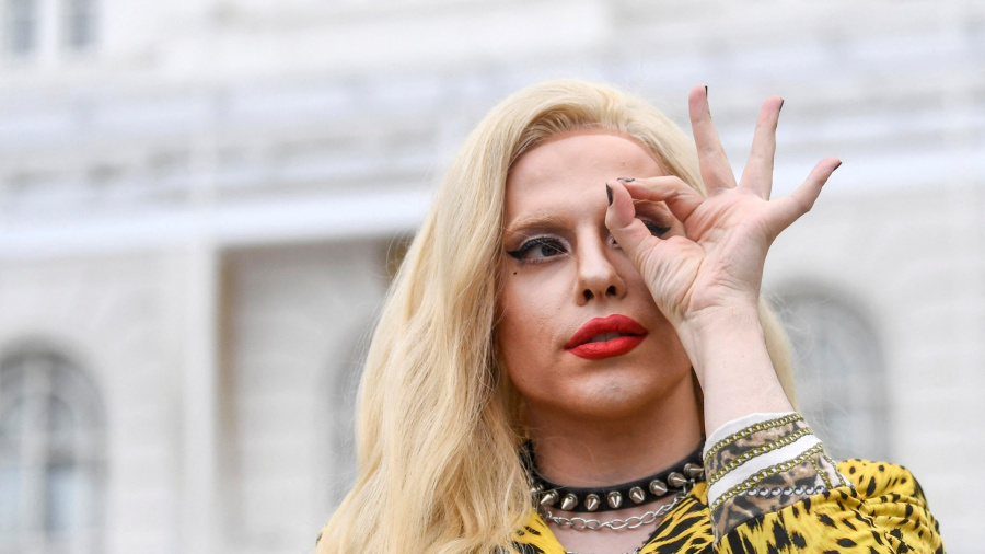 Lady Gaga enflamme Copacabana, Rio déborde de fans