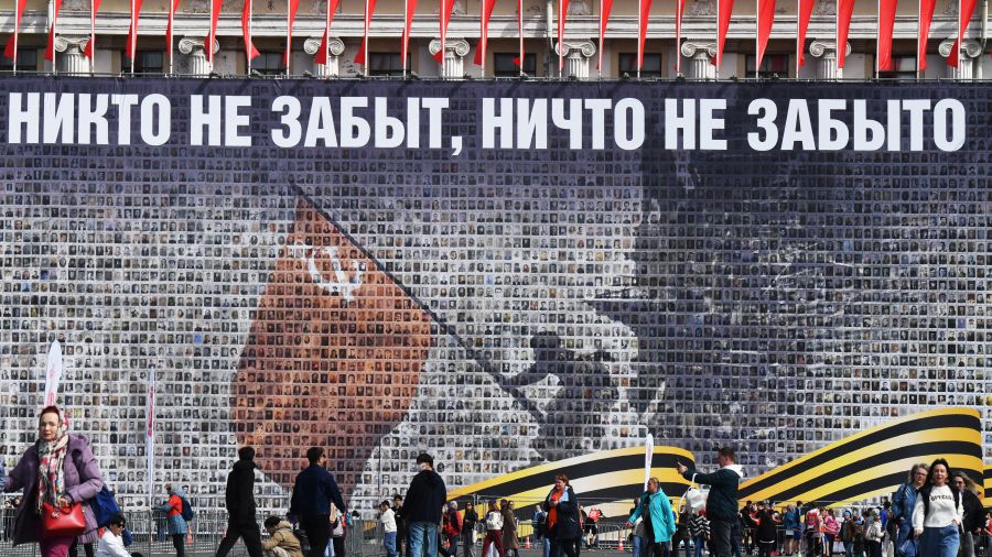 Échange de frappes de drones entre Kiev et Moscou avant les commémorations