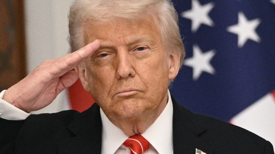 Trump à Abou Dhabi après avoir été fêté à Riyad et Doha