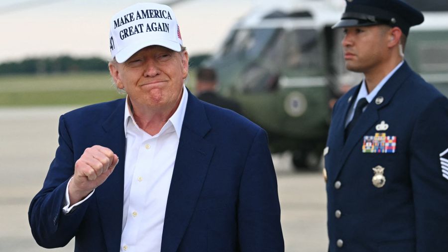 Trump s'en prend à ses opposants et aux juges lors de la Journée du souvenir