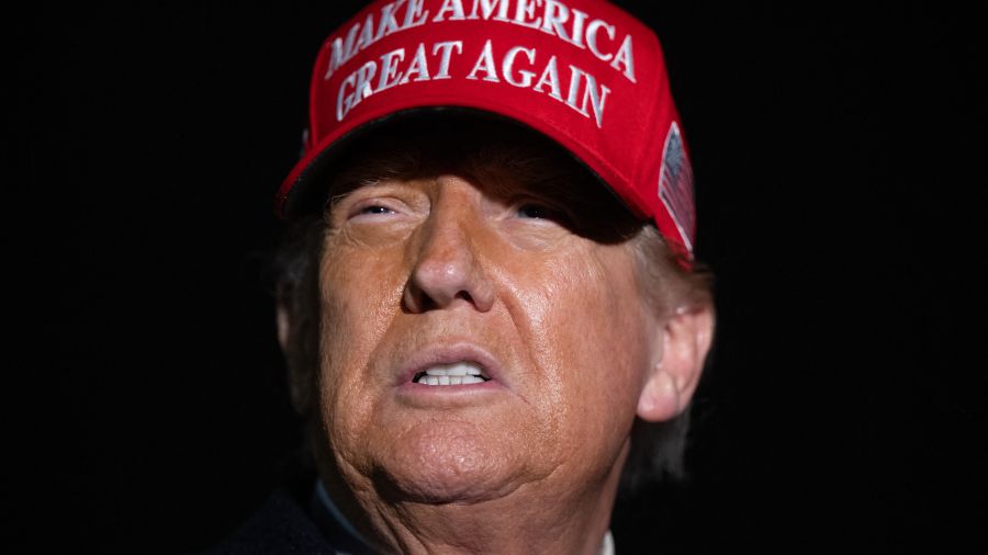 Trump double les taxes sur l'acier importé, l'UE «prête» à riposter