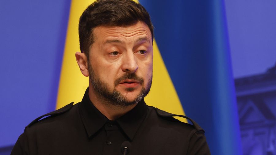 Zelensky de retour dans le Bureau ovale, six mois après y avoir été humilié