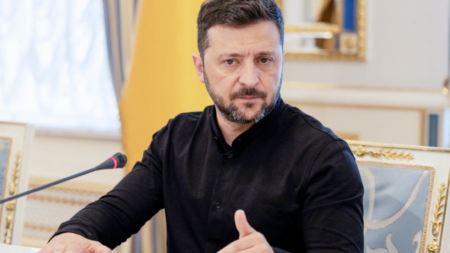 Zelensky reçu par le pape à la veille d'une conférence sur l'Ukraine à Rome