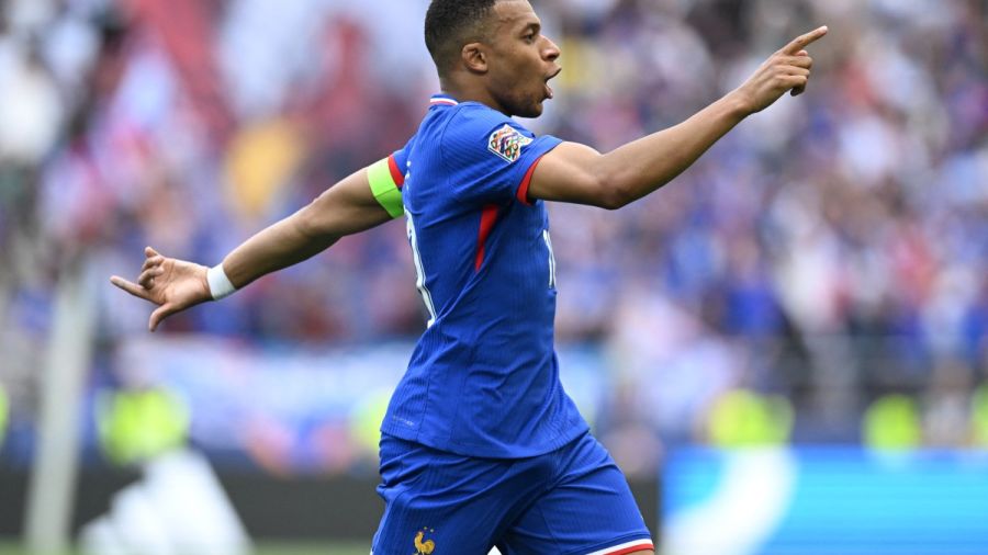 Ligue des nations: les Bleus sauvent l'honneur grâce à Mbappé