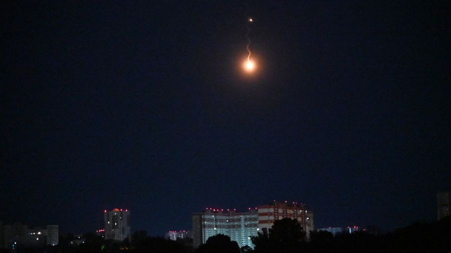 Ukraine: nouvelles frappes russes sur Kiev et Odessa, deux morts