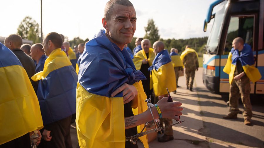 Ukraine: deuxième phase d'un échange de prisonniers après des frappes nocturnes