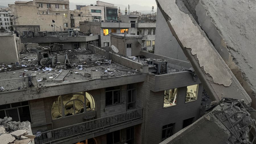 Frappes en Iran: plusieurs ambassades d'Israël annoncent leur fermeture au public