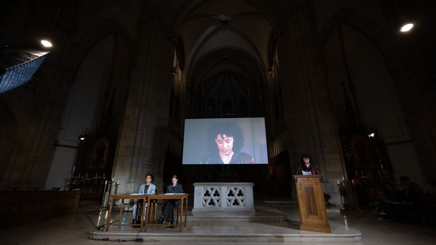 «Ce n’est pas pour moi que je témoigne»: Avignon du tribunal à la scène avec le procès Pelicot