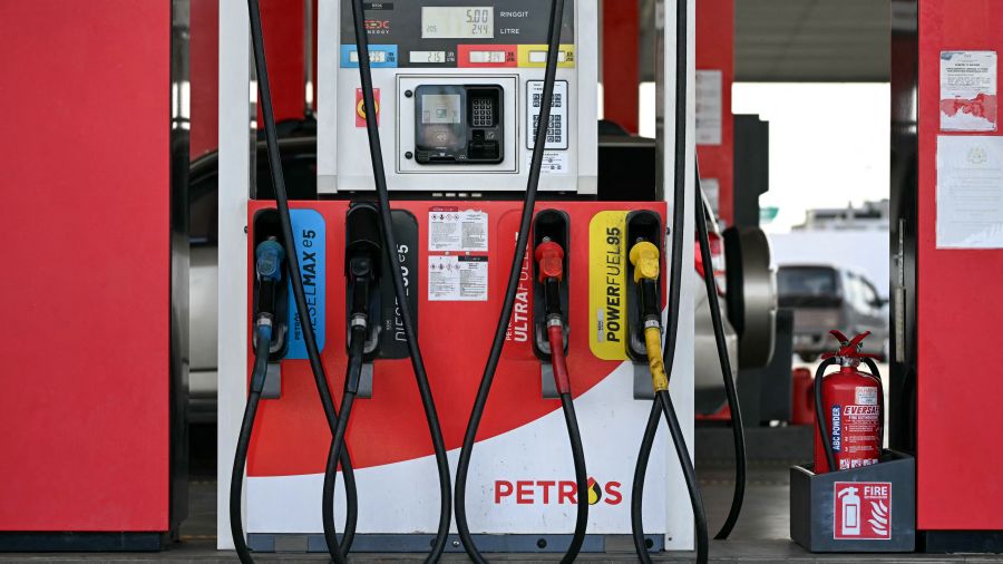 Le pétrole dans le vert, porté par la baisse des stocks américains