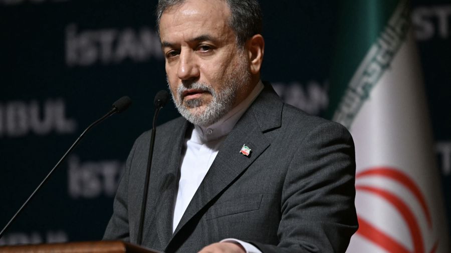 Nucléaire: pour l'Iran, l'Europe n'a pas le droit d'étendre la date limite pour le rétablissement des sanctions