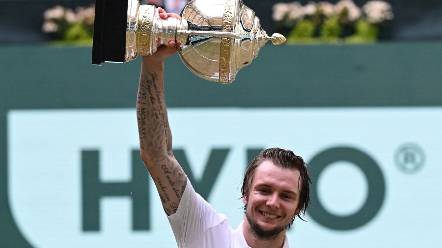 ATP 500 de Halle: Bublik s'offre Medvedev en finale et décroche son 5e titre