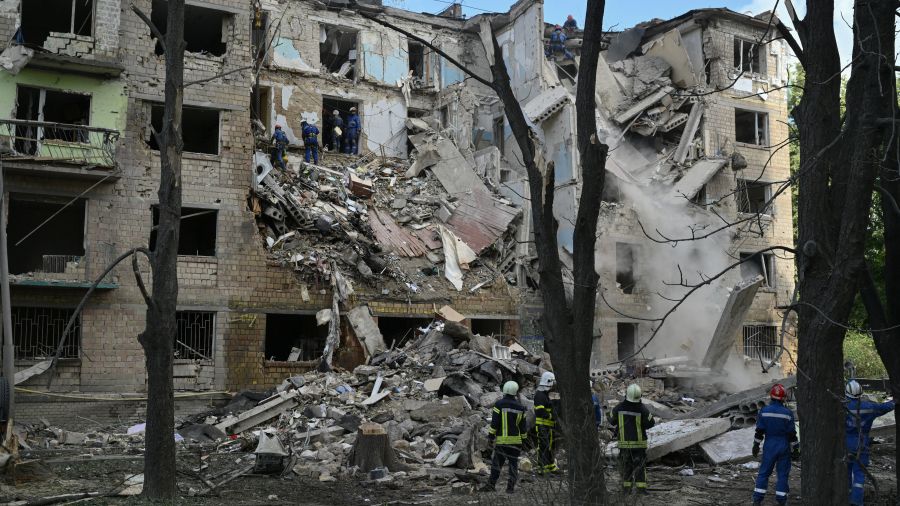 Des frappes russes font trois morts dans le nord-est de l'Ukraine