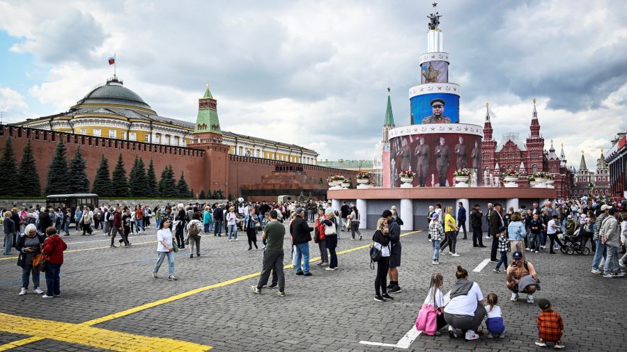 Face au déclin démographique, la Russie mise sur le patriotisme familial