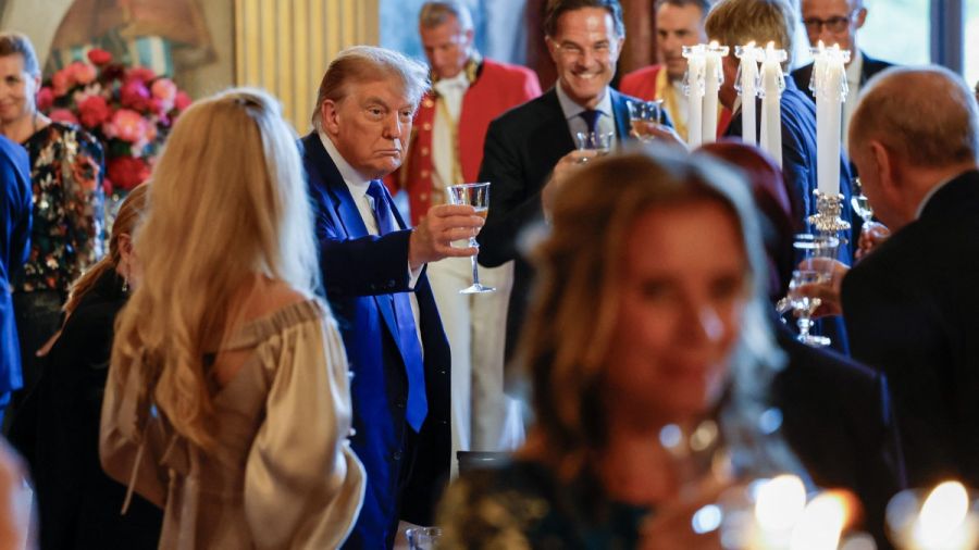 L'Otan fait les yeux doux à Donald Trump
