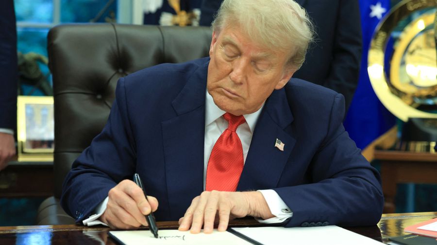 Trump va repousser officiellement au 1er août les droits de douane les plus punitifs