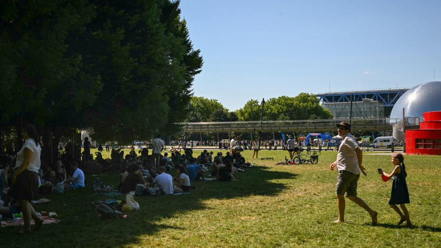 Canicule historique en Europe : températures extrêmes et vigilance maximale