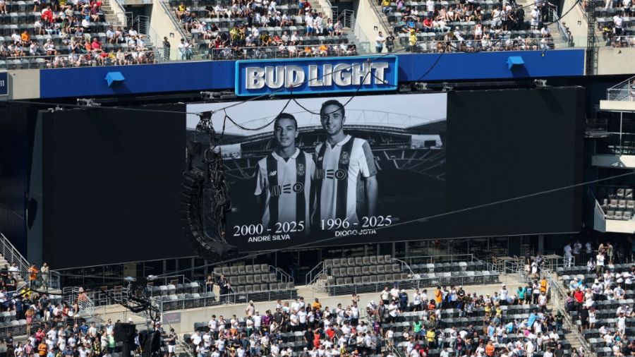 Foot: Liverpool retire à jamais son N.20 en hommage à Diogo Jota