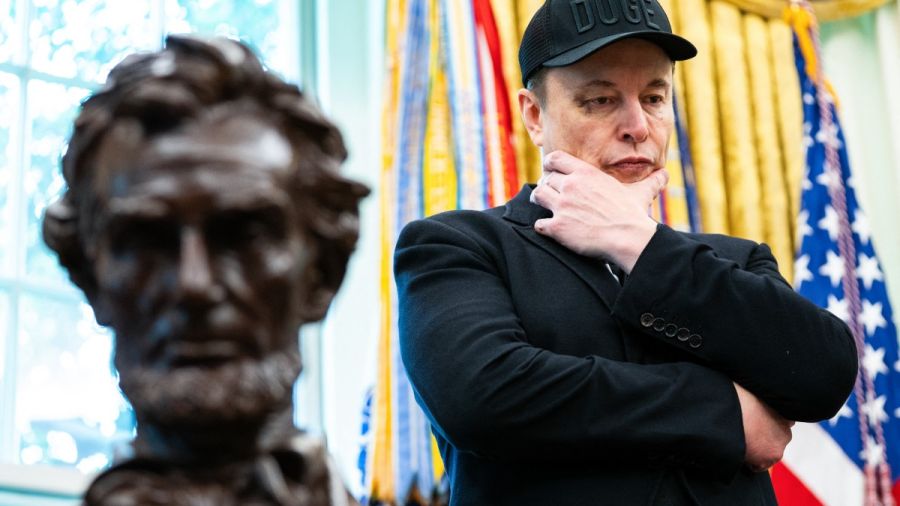 Elon Musk lance son \