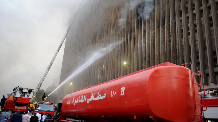 Reprise des opérations à l’aéroport après l’incendie d’un centre télécom au Caire 