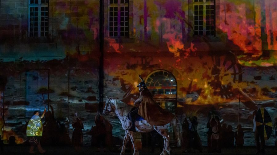 À Moulins, un spectacle historique au cœur de polémiques
