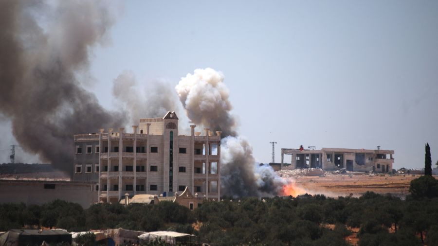 Syrie: au moins 12 morts et plus de 100 blessés dans une série d’explosions à un entrepôt d’armes 