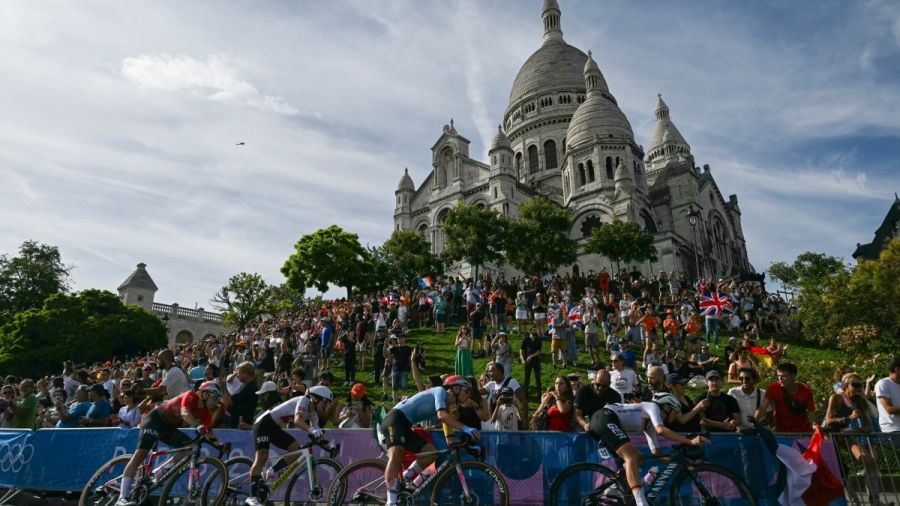 Tour de France: bouquet final à Montmartre
