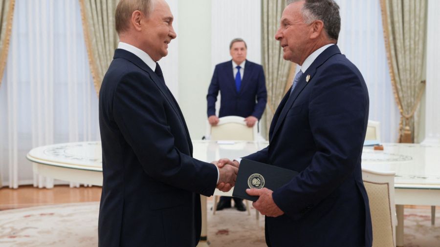 Ukraine : l'émissaire de Trump reçu par Poutine à deux jours de l'expiration de l'ultimatum américain