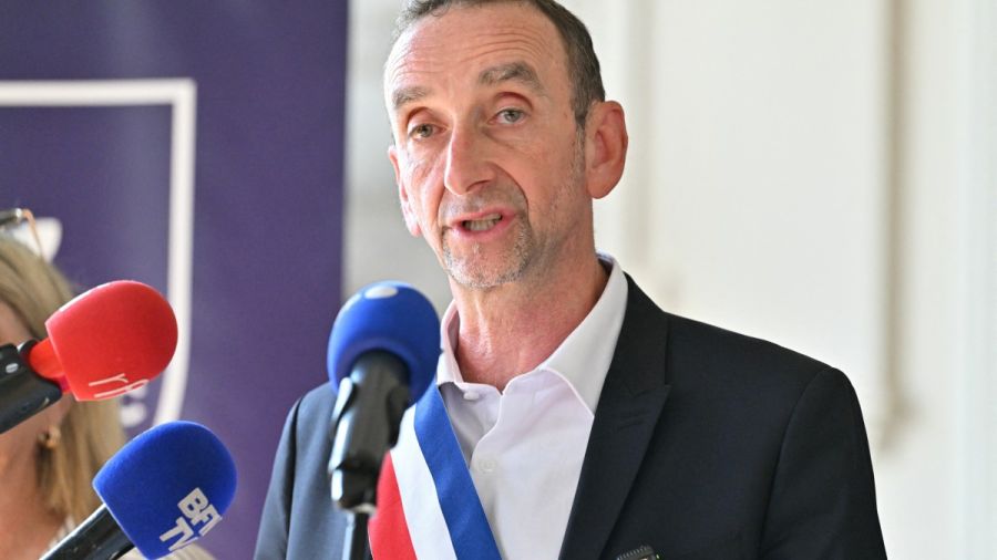 Annulation de Barbie relance polémiques à Noisy-le-Sec