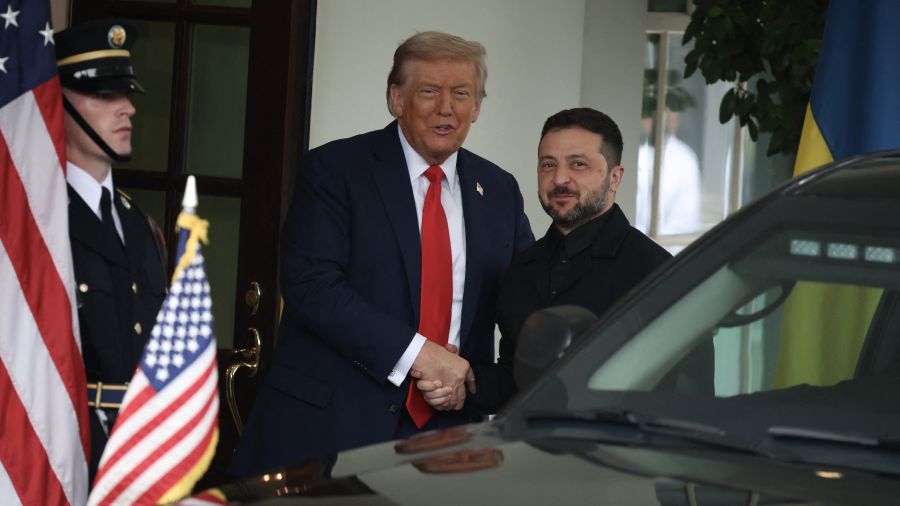 Trump évoque des garanties de sécurité pour l’Ukraine lors de discussions avec Zelensky et les Européens