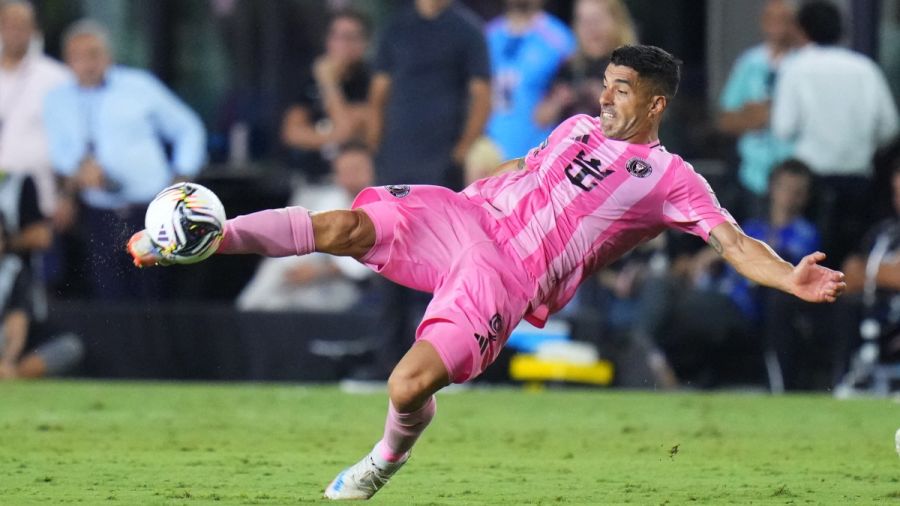 Foot: un doublé de Suarez envoie l'Inter Miami en demies de la Leagues Cup