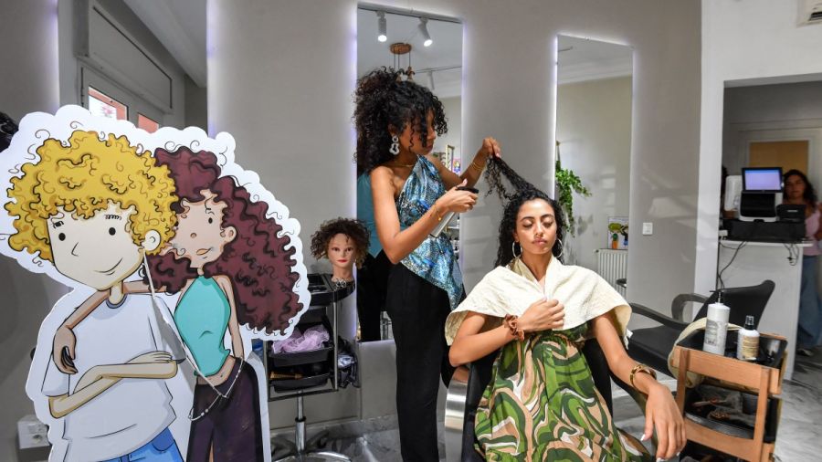 Révolution des boucles en Tunisie: le naturel s’impose face aux diktats capillaires