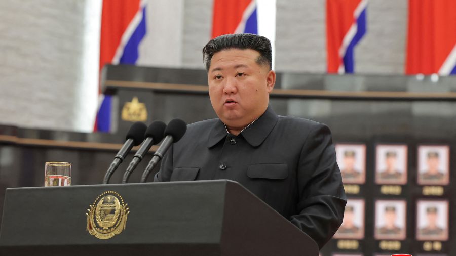 En Corée du Nord, le parti réélit Kim à l'unanimité et salue ses prouesses nucléaires
