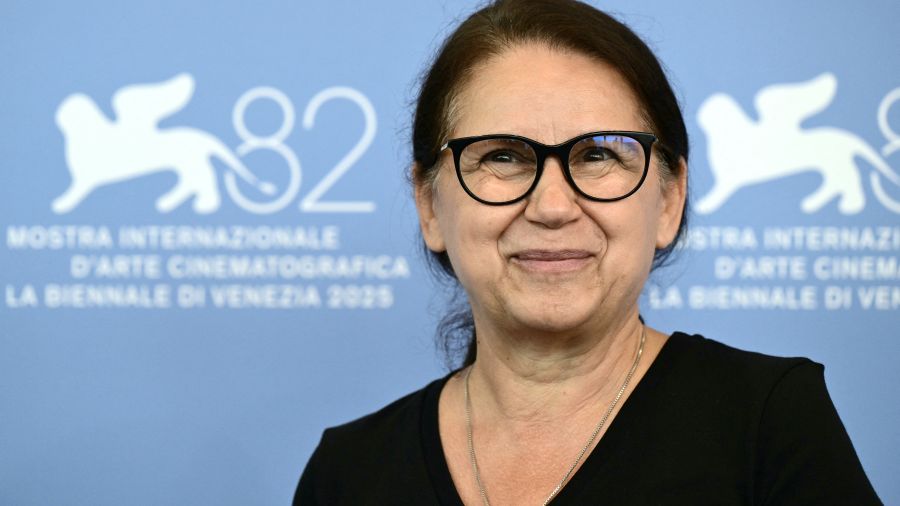 À la Mostra, Ildikó Enyedi dévoile «Silent Friend», un rôle écrit sur mesure pour Tony Leung