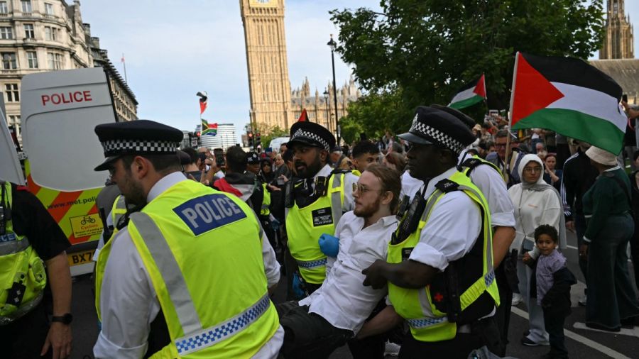 Plus de 400 arrestations à Londres à un rassemblement de soutien à Palestine Action