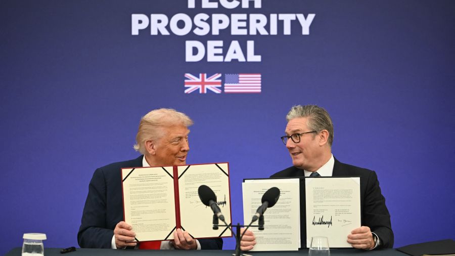 Trump et Starmer signent un accord à 205 milliards de dollars