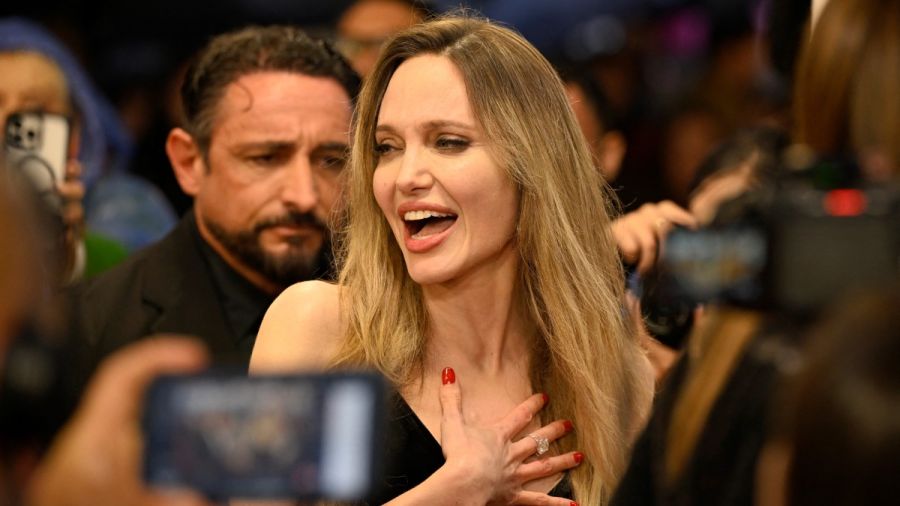Angelina Jolie brille avec «Couture» à Saint-Sébastien