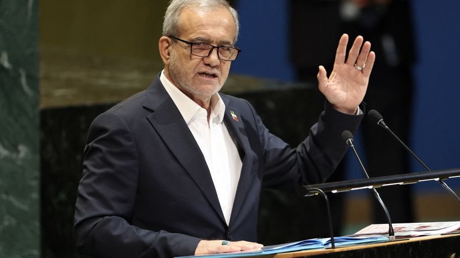 Le président iranien admet que le pays traverse «de nombreuses difficultés»