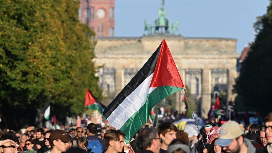 Allemagne: trois membres présumés du Hamas préparant des attentats arrêtés avec des armes