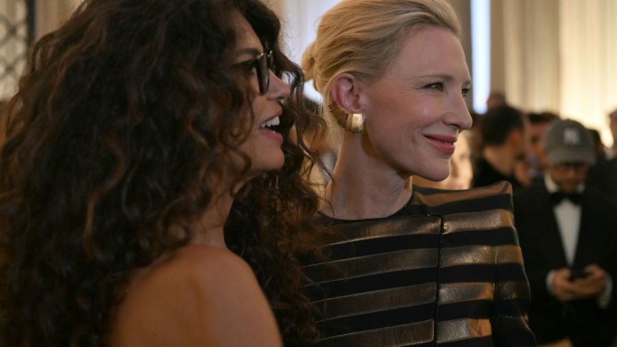Saint Laurent et de jeunes créateurs ouvrent la Fashion Week de Paris