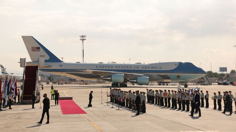 Trump retardé pour Davos après un problème électrique sur Air Force One