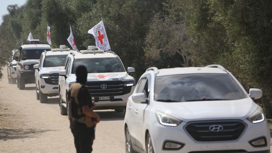 Israël dit avoir récupéré de la Croix-Rouge deux corps d'otages à Gaza