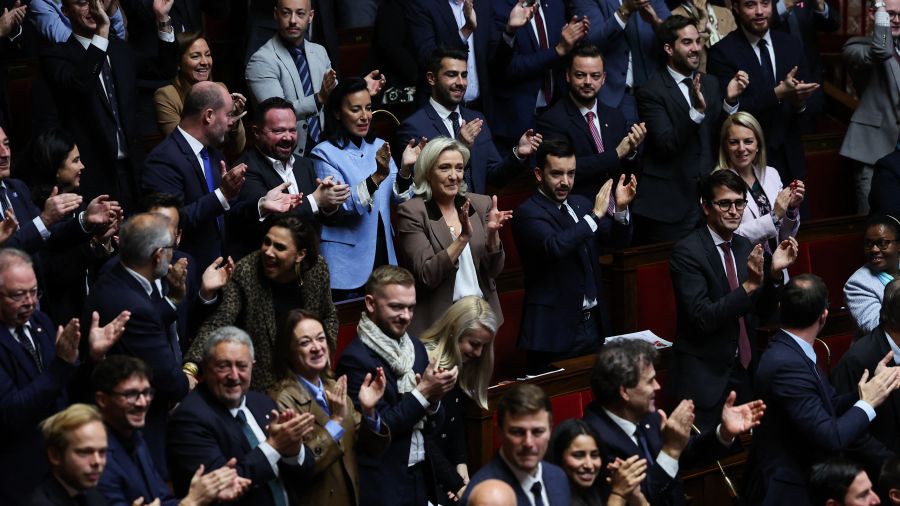 France: L'Assemblée adopte à une voix près un texte du RN contre l'accord franco-algérien de 1968