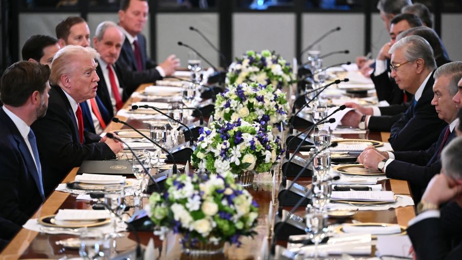 Trump vante le «potentiel incroyable» de l'Asie centrale