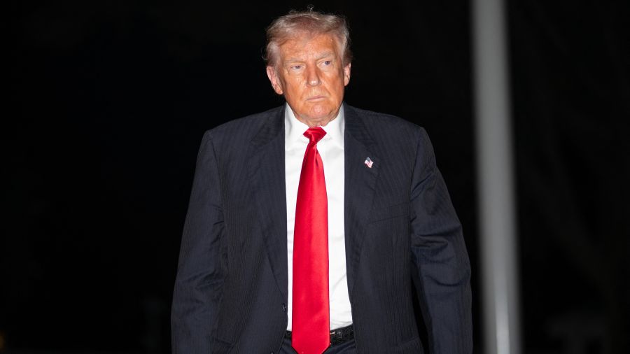 Trump menace la BBC d'une plainte à 1 milliard de dollars 