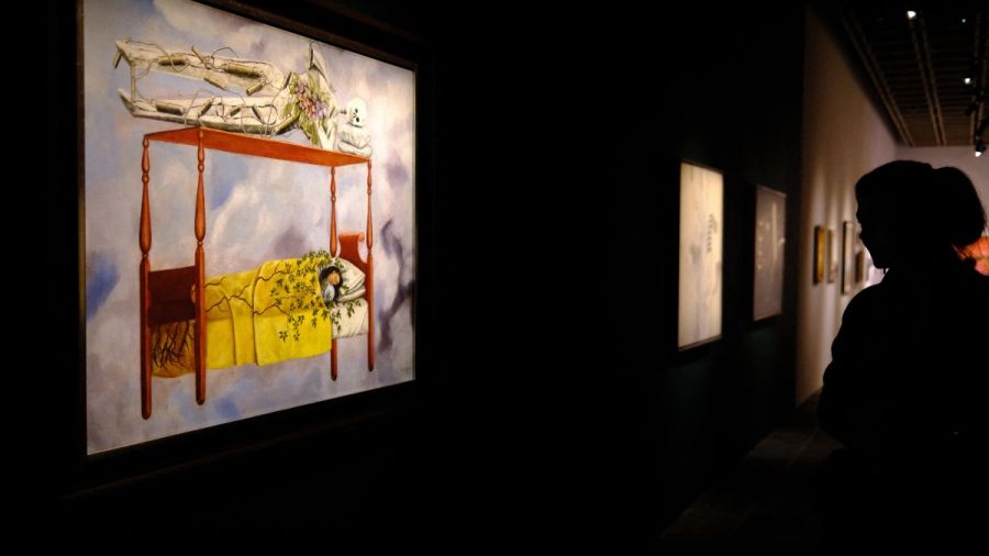 «El Sueño»: un tableau de Frida Kahlo devient le plus cher peint par une femme