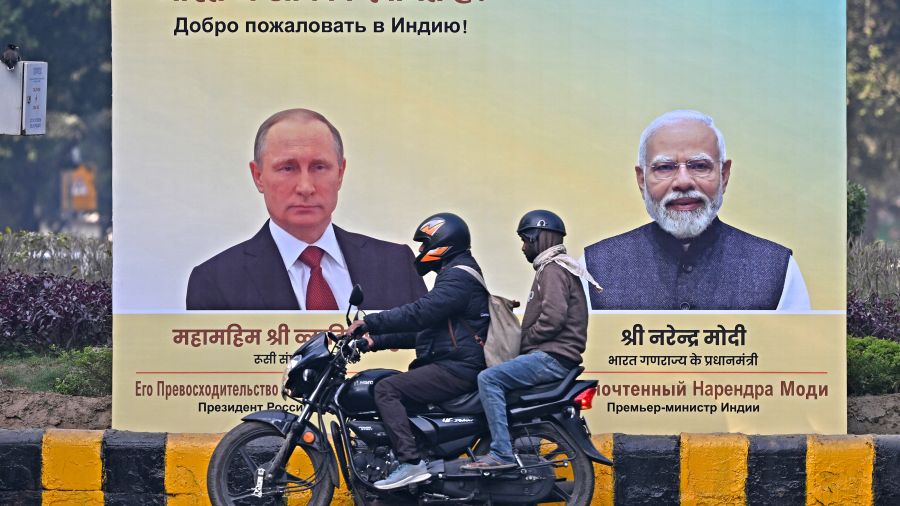 Pétrole, armement et diplomatie : Poutine en Inde pour une copieuse visite bilatérale