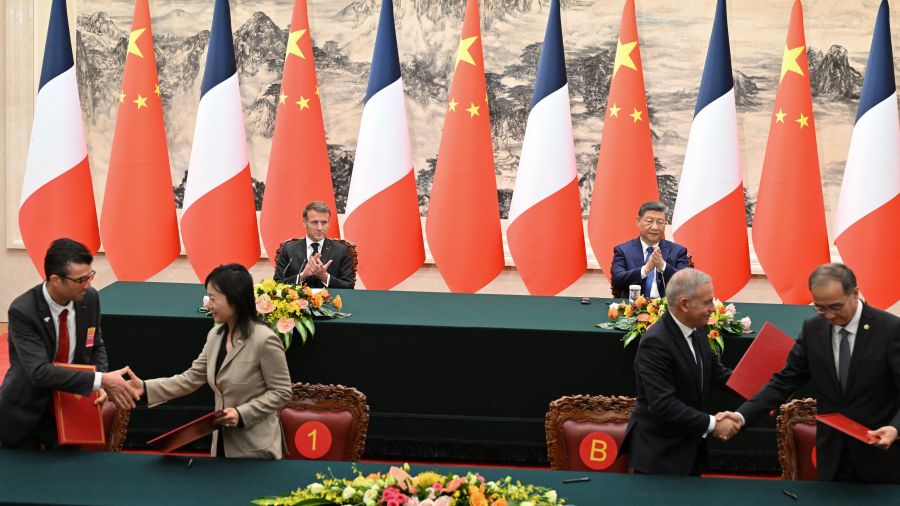 Macron presse Xi d’agir pour la paix en Ukraine