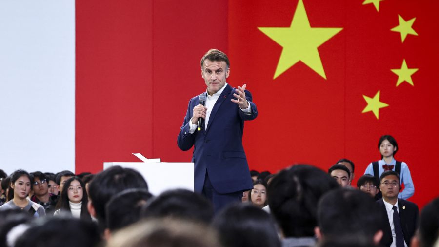 Macron menace la Chine de droits de douane «dans les tout prochains mois»