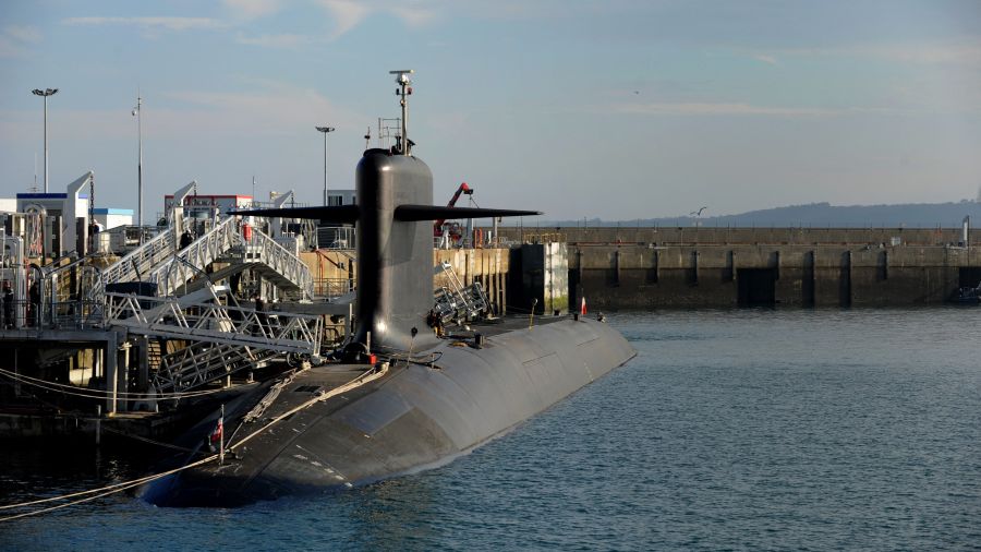 France: survol, sans drone abattu, d'une base abritant les sous-marins nucléaires